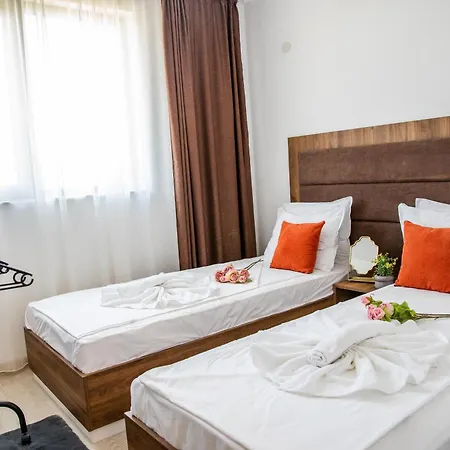 Location Miraj Deluxe Two-bedroom Apartment *